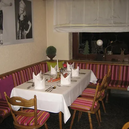 Grauleshof 2*